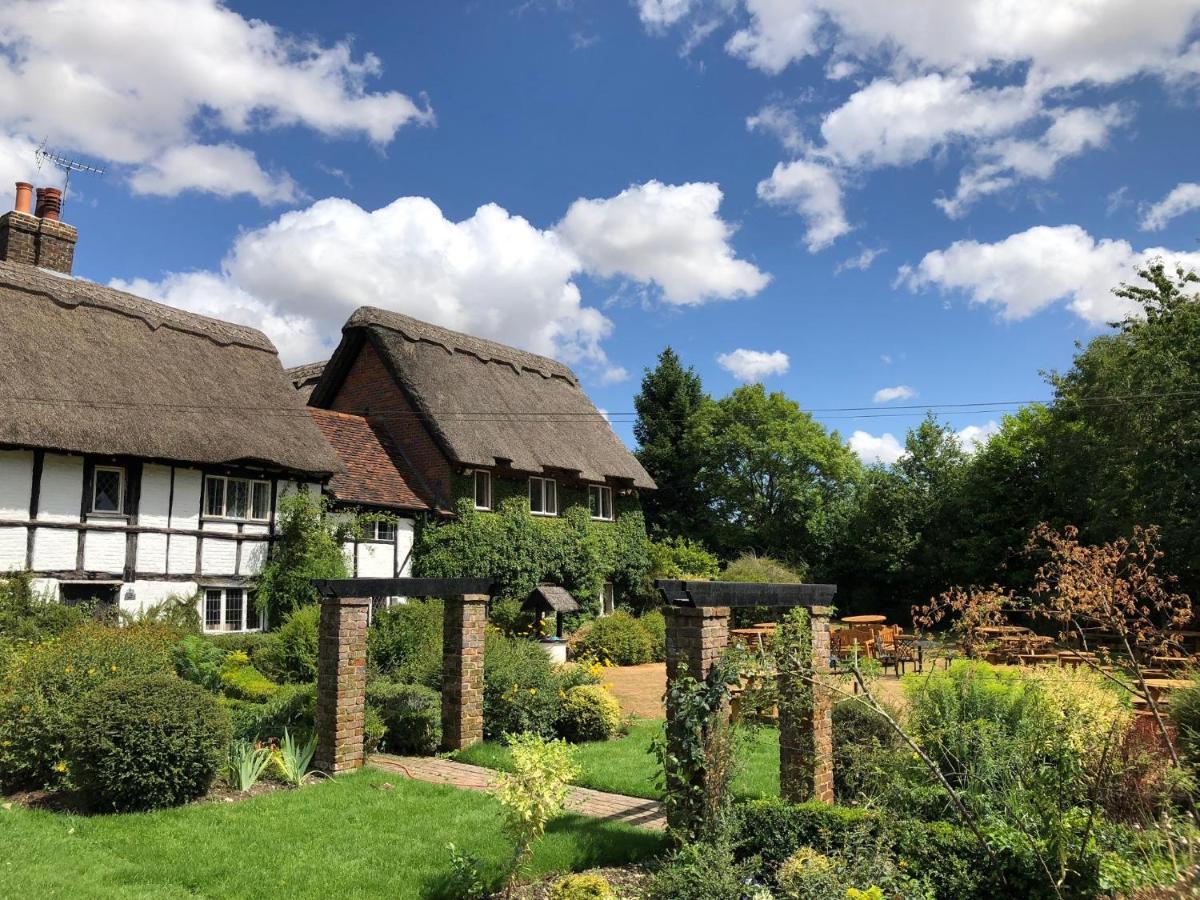 Old Hunters Lodge Whipsnade Limited Zewnętrze zdjęcie
