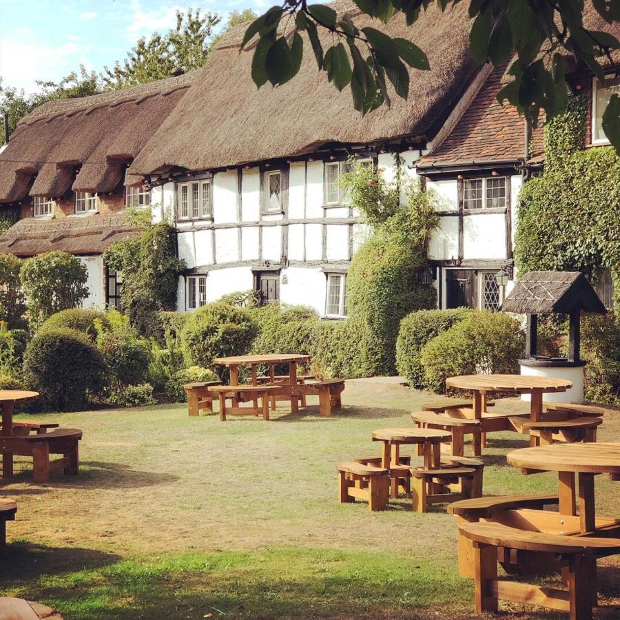 Old Hunters Lodge Whipsnade Limited Zewnętrze zdjęcie