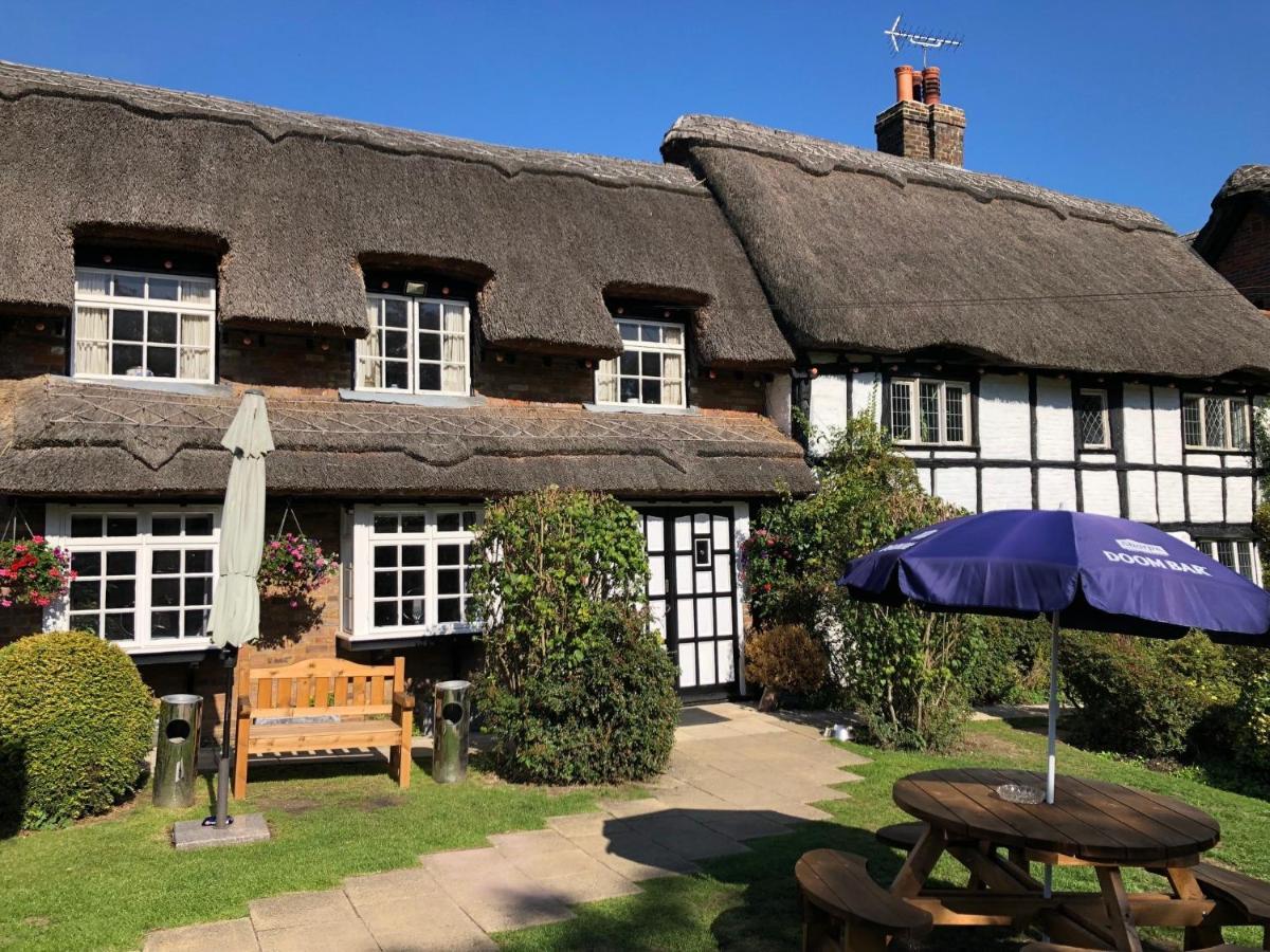 Old Hunters Lodge Whipsnade Limited Zewnętrze zdjęcie